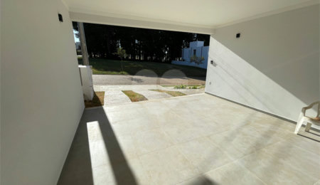 Casa à venda com 3 suítes no condomínio Parque Faber 3, São Carlos - SP