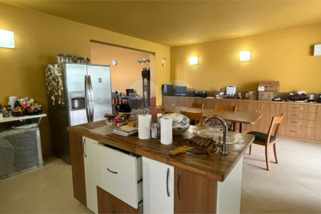 Casa à venda com 3 suítes em Vila Cordeiro, São Paulo, SP