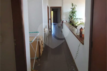 Casa à venda com 7 quartos, sendo 4 suítes, no condomínio Estância Marambaia, Vinhedo - SP