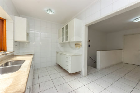 Casa à venda com 4 suítes no condomínio Residencial Le Premier Condominium, São Paulo - SP