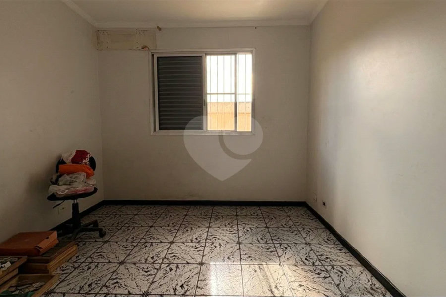 : Sobrado Amplo com Salão Comercial na Brasilândia – Pronto para o seu Negócio!