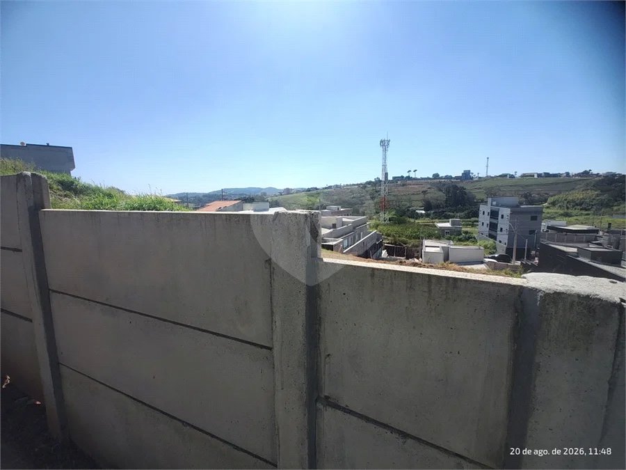 Terreno em Atibaia com 193 metros, pronto para construir, ao lado de supermercado e diversos comércios