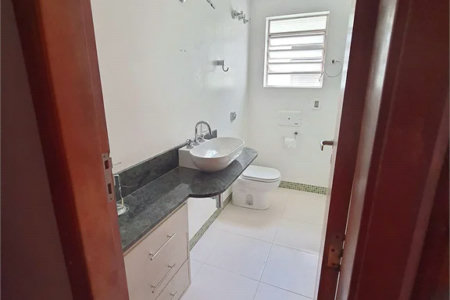 Sobrado à venda com 3 quartos, sendo 1 suíte,  em Jardim Bonfiglioli, São Paulo, SP