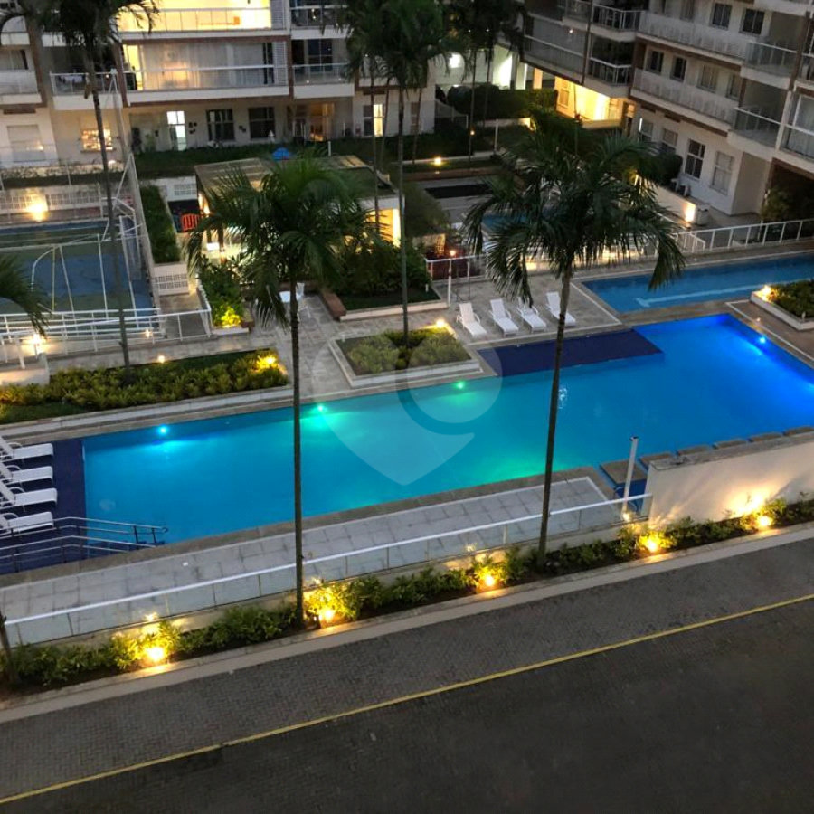 Lindo Apartamento 2 quartos, varanda e lazer completo no Pontal Oceânico