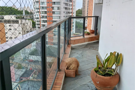 APARTAMENTO NO CAMPO BELO 137M² 3 DORMITÓRIOS