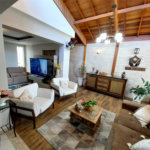 Casa residencial com ponto comercial a venda no Centro