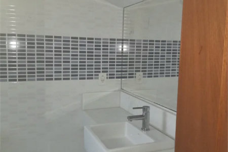Casa à venda ou para alugar com 4 suítes em Chácaras São Carlos, Cotia, SP