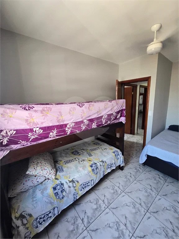 Belíssimo apartamento recém reformado na Praia Grande.