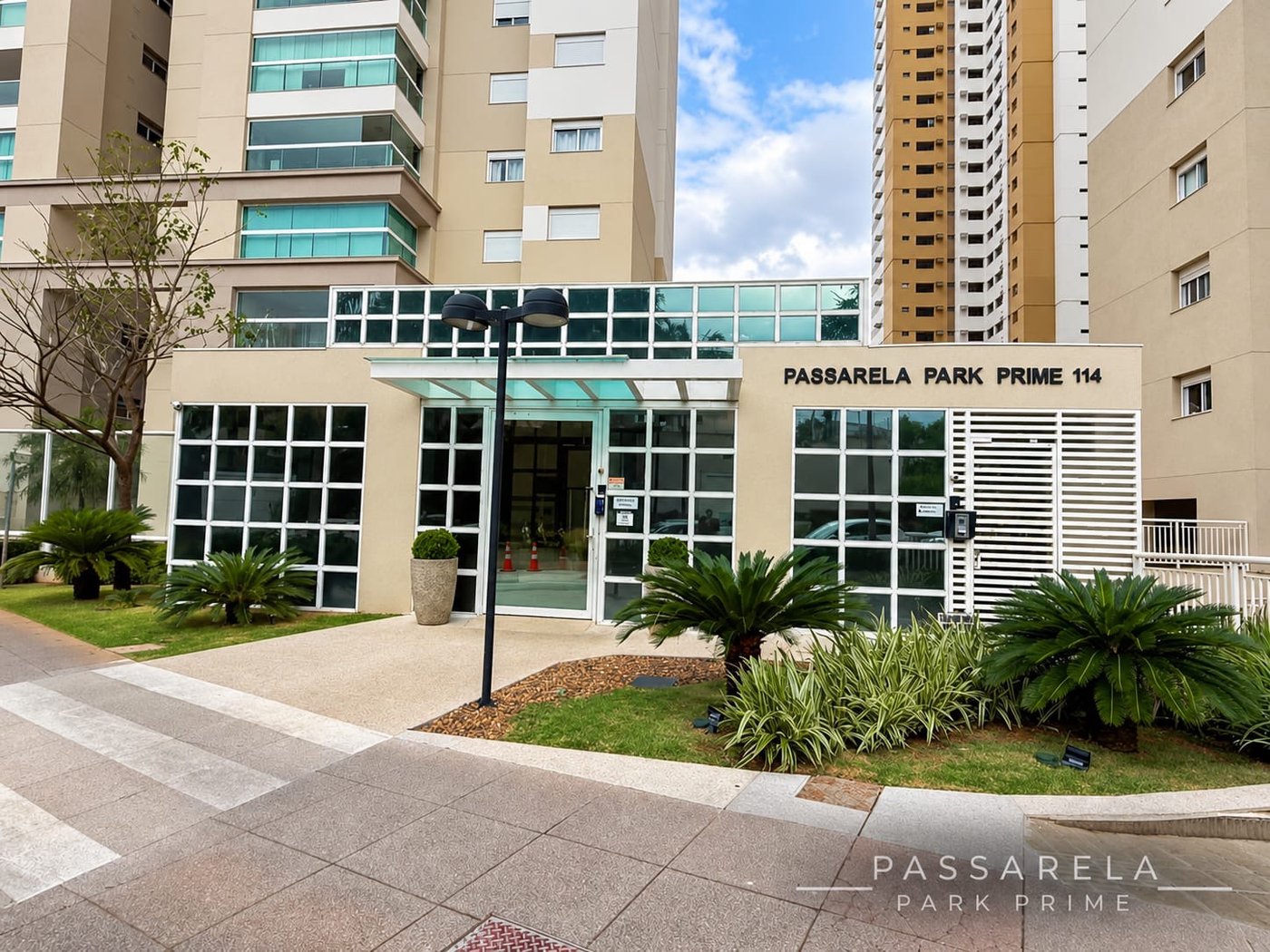 Apartamento à venda ou para alugar com 4 quartos, sendo 3 suítes, em Vivendas do Bosque, Campo Grande, MS