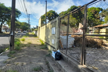 Terreno Comercial à Venda na Av. Teixeira de Barros – Rua Larga