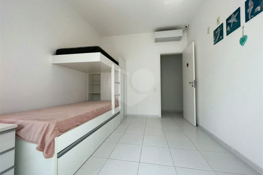Cobertura à venda com 4 quartos, sendo 2 suítes,  em Riviera de São Lourenço, Bertioga, SP
