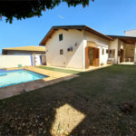 Casa Térrea no Condomínio Damha I,