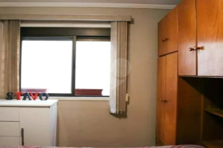 Casa com 120m² , 4 dormitórios , sendo 1 suíte , 3 vagas de garagem , à venda no Jabaquara.