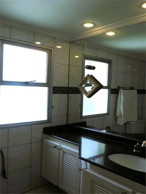 Apartamento à venda com 3 quartos, sendo 1 suíte,  em Jardim Sul, São Paulo, SP