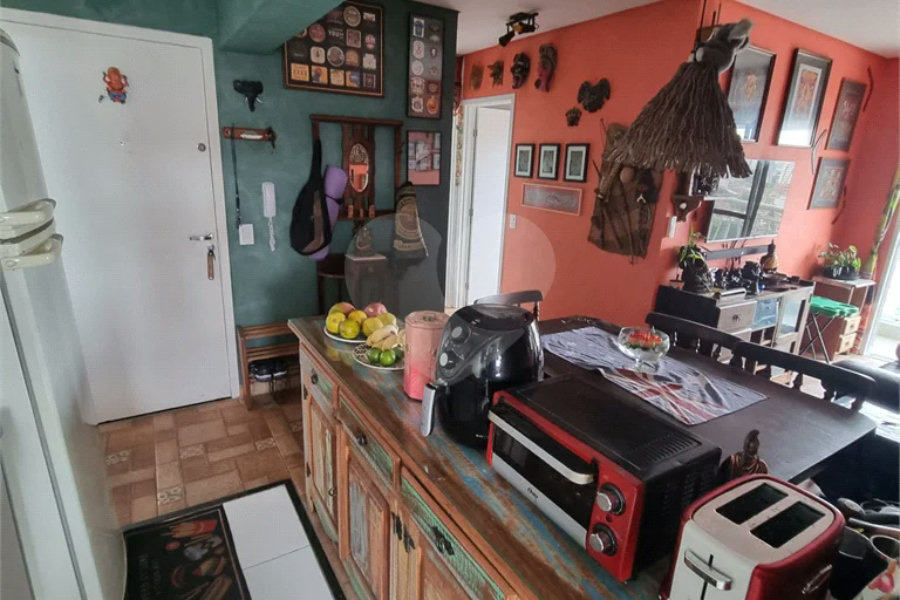 Apartamento em cobertura na Vila Prudente com 2 dormitórios, 1 suíte, 2 sacadas e hidromassagem.