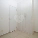 Apartamento com 02 dormitórios, sendo 1 suíte com 02 vagas de garagem