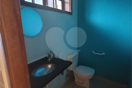Excelente sobrado para venda no residencial Parati