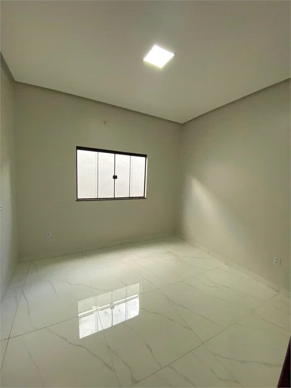 Casa à venda com 3 quartos, sendo 1 suíte,  em Jardim Iracema, Balsas, MA