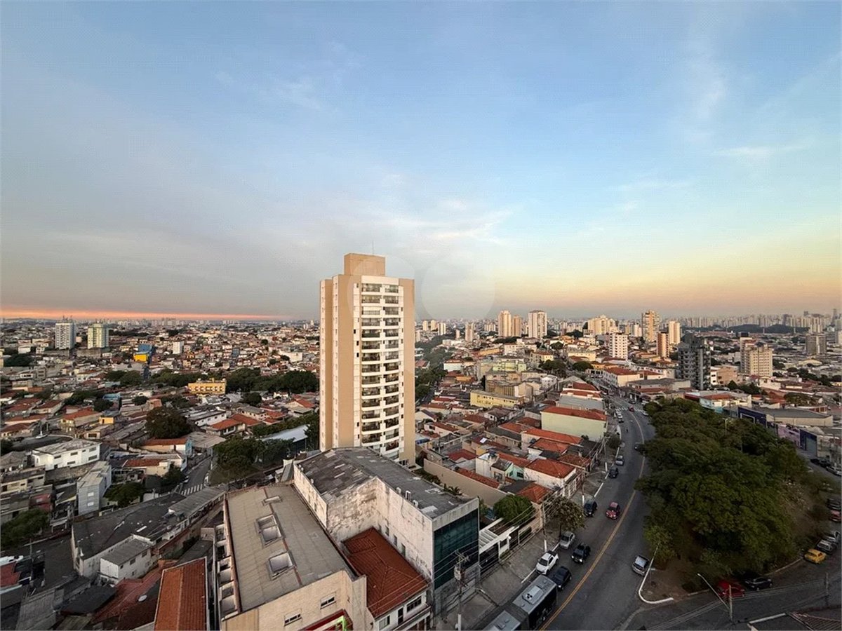 Apartamento à Venda na Vila Maria | 2 Dormitórios | Sacada Grill | Vista Livre | Vaga Coberta + Depósito