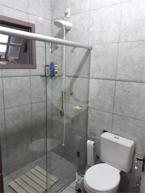Excelente Casa Térrea no Condomínio Outeiro das Flores – Conforto, Segurança e Contato com a Natureza