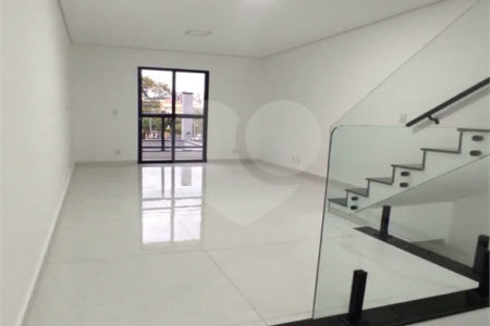 Sobrado à venda na Vila Carrão, 3 quartos (1 suíte)