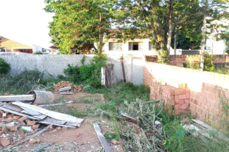 Terreno com 942,00 m² .
