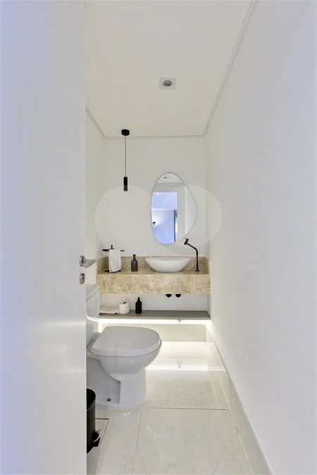 Apartamento à venda com 2 suítes em Santo Amaro, São Paulo, SP