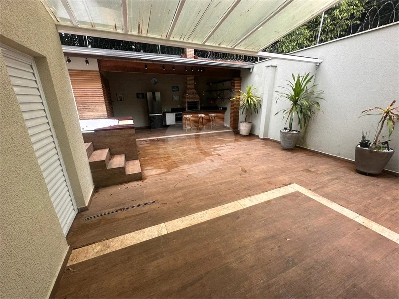 Casa de Condomínio com 3 Quartos e 2 banheiros à Venda, 311 m² por R$ 750.000