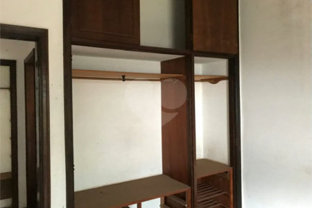 CASA À VENDA COLOCADA COM A SANTA CASA