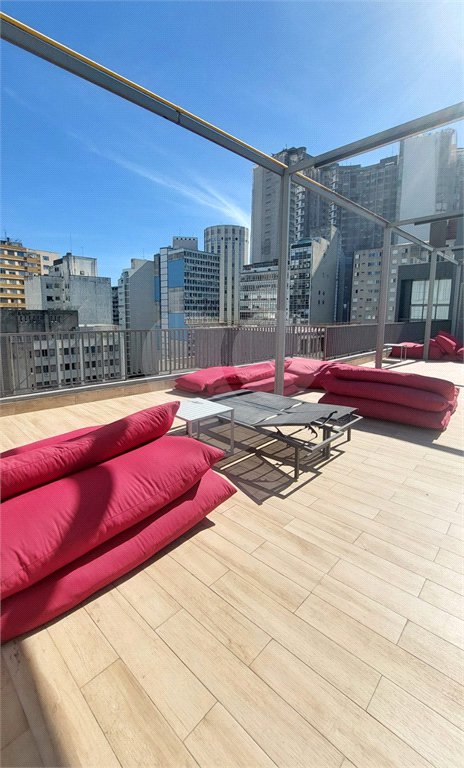 Studio com 27,61 m² a venda na Consolação com sacada