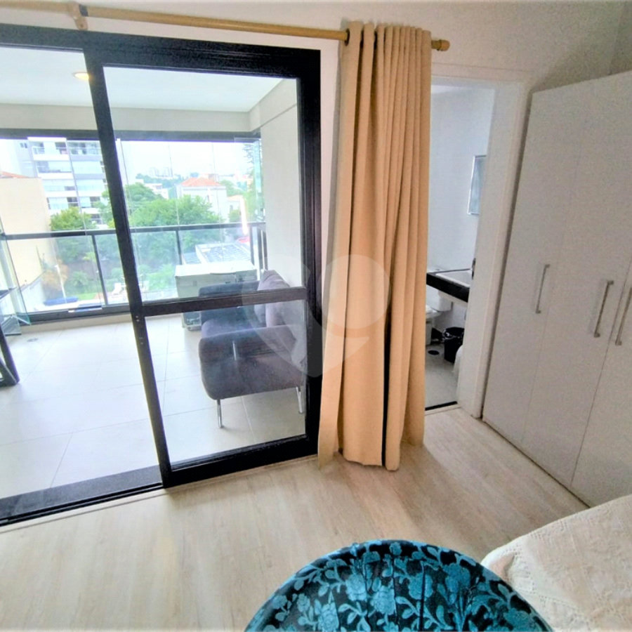Apartamento de 1 quarto - Vila Mariana - Varanda, - 1 vaga - Lazer e serviços no condomínio.