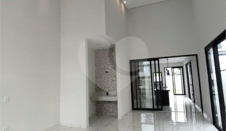 Casa à venda com 3 quartos, sendo 1 suíte,  no condomínio Residencial das Macaubeiras, São João da Boa Vista - SP