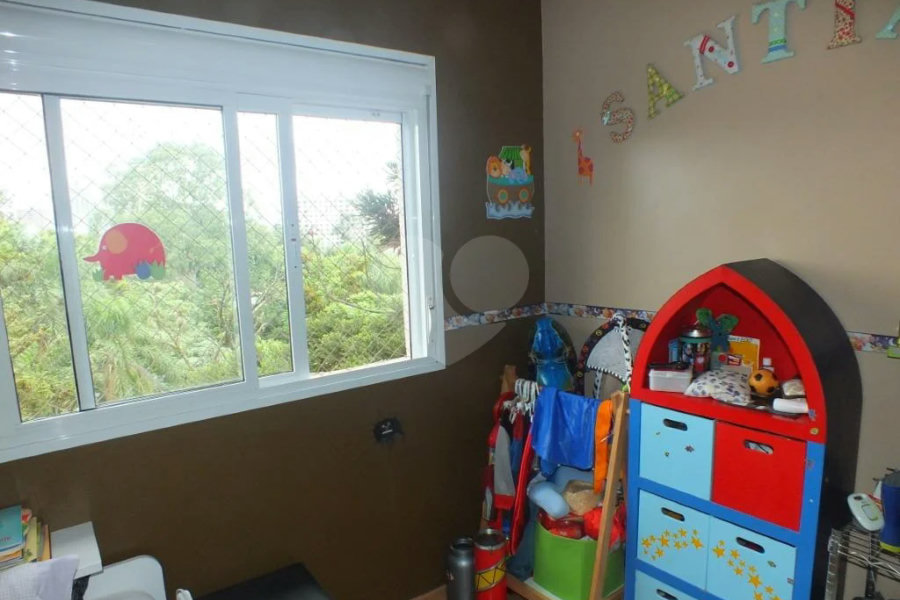 Apartamento com 03 suítes no Alto Da Boa Vista.