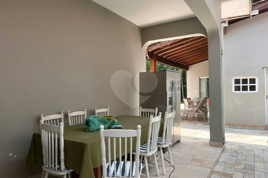 Casa à venda com 4 quartos, sendo 2 suítes,  em Riviera de São Lourenço, Bertioga, SP