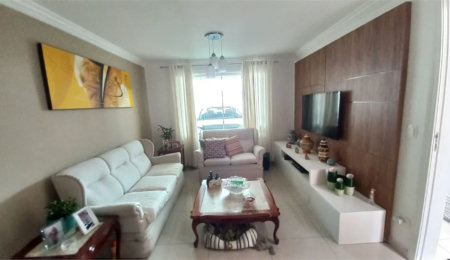 Casa à venda com 3 suítes em Jardim Trussardi, São Paulo, SP