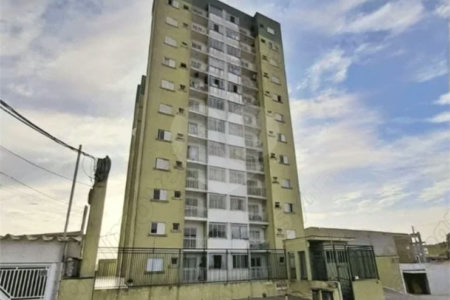 Apartamento com 50m², 2 dormitórios, 2 vagas, disponível para venda e locação, no bairro Água Chata, em Guarulhos.