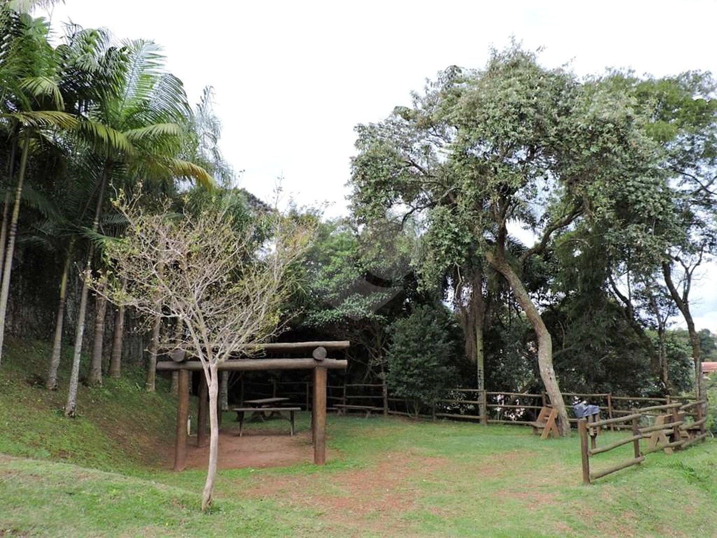 Casa á venda - Granja Viana