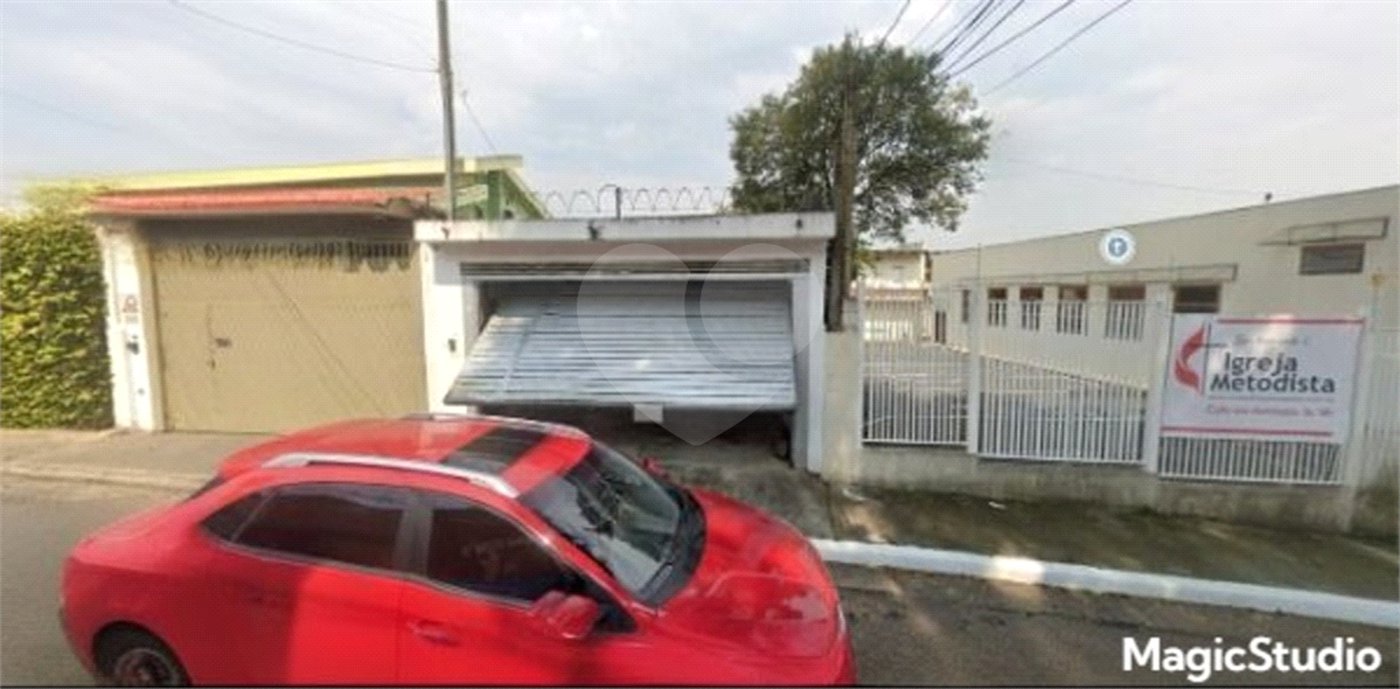 Casa com 200m² , 4 dormitórios , sendo 3 suítes , 2 vagas , à venda no Jabaquara.