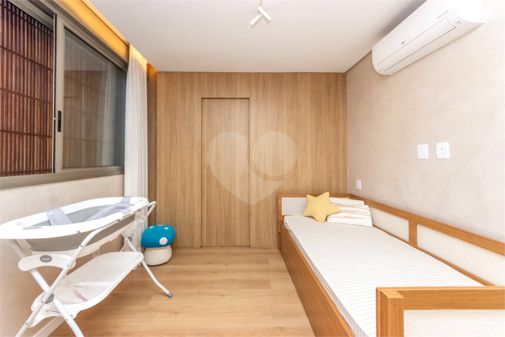 Casa à venda com 3 suítes no condomínio Lazuli, São Paulo - SP