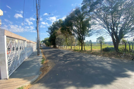 Terreno com 150,00 m² de área .