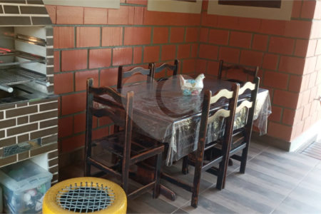 Chácara à venda com 3 quartos, sendo 2 suítes,  em Monterrey, Louveira, SP