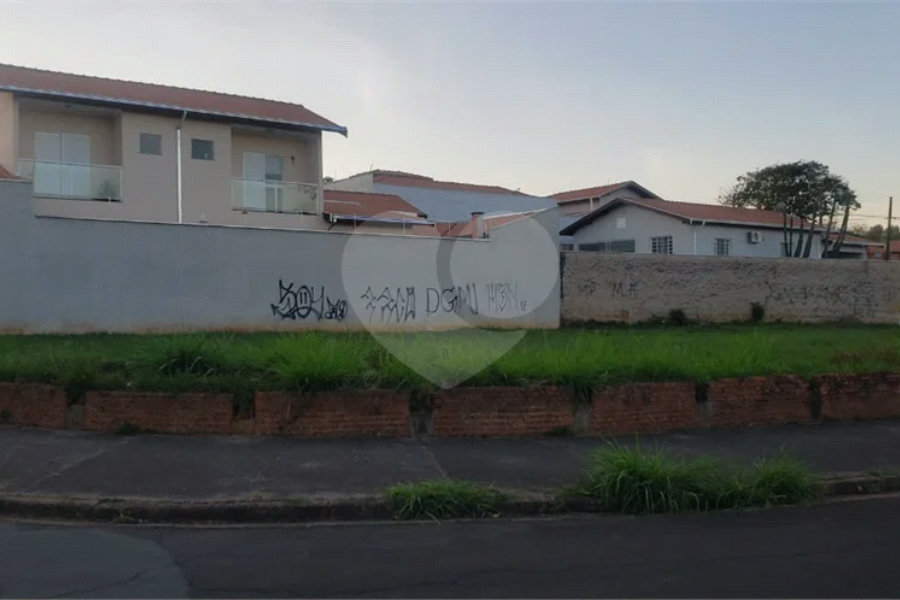 TERRENO PLANO NO BAIRRO SANTA ROSA