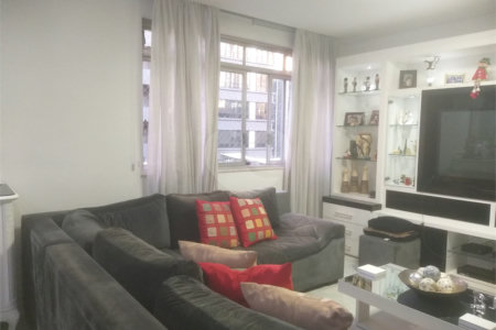 Apartamento de 3 quartos, 1 suíte, à venda no Paraíso. Impecável!