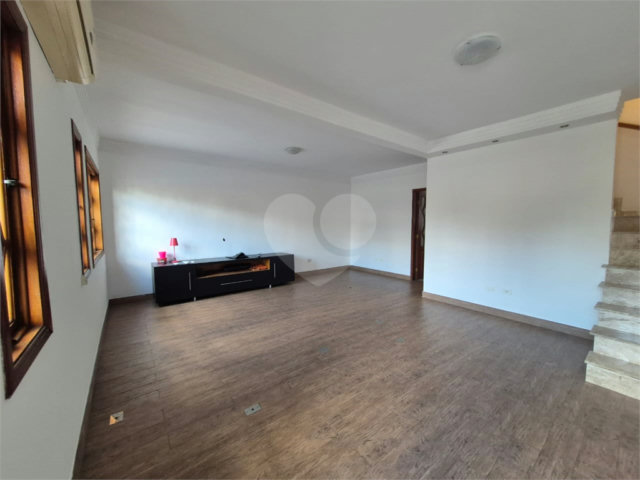 Sobrado à venda com 3 quartos, sendo 1 suíte,  em City America, São Paulo, SP