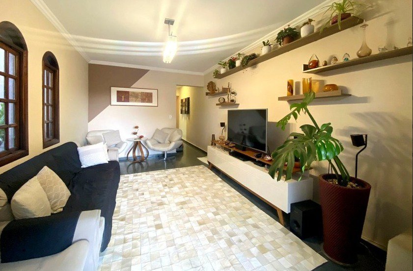 Sobrado à venda com 3 quartos, sendo 1 suíte, em Jardim Sarah, São Paulo - SP