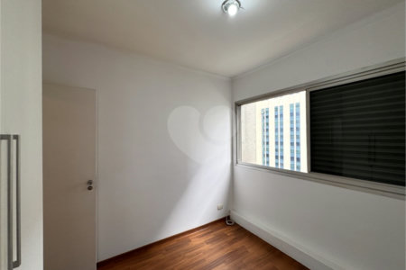 Apartamento Moema – 3 Dormitórios - Ar Condicionado - 80 mts², 2 Vagas