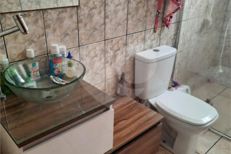Casa com 120m², 3 dormitórios, sendo 2 suítes, 4 vagas, à venda na Vila Matilde.