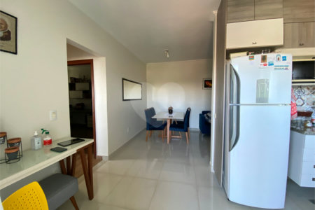 Apartamento de 2 dormitórios (1 suíte) próximo a Rodoviária