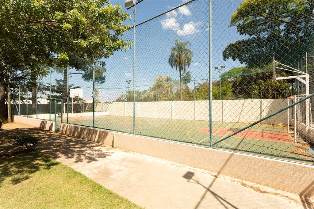 Casa no Condomínio Vila Verde Sabará.