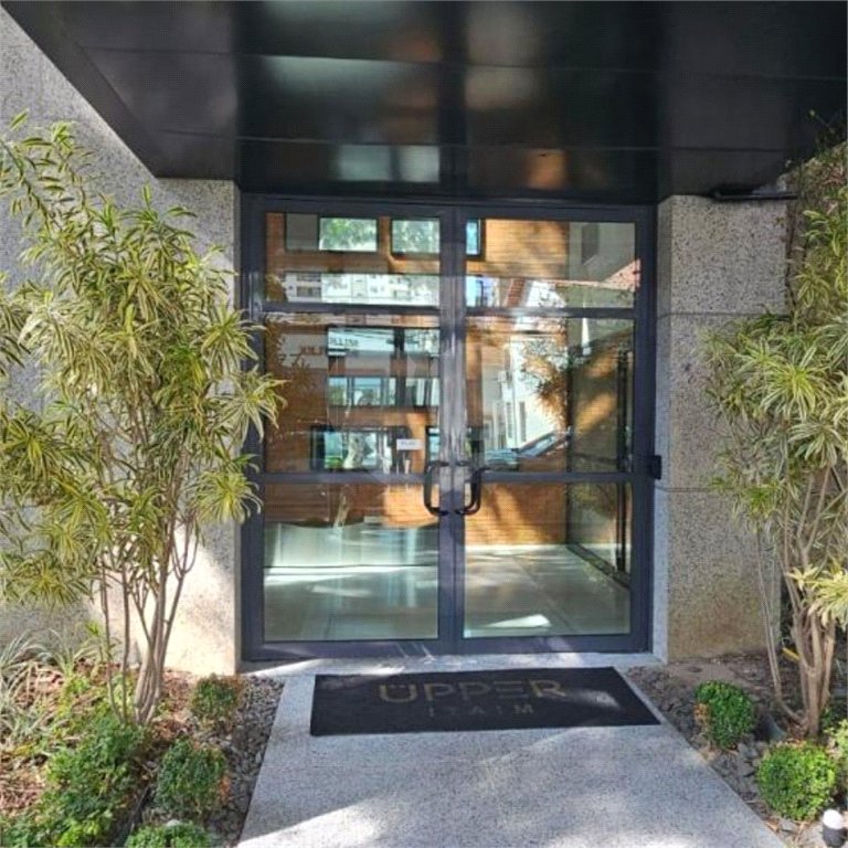 Apartamento no Itaim Bibi de 45m2 com 1 dorm, 1 banheiro, 1vaga. Estuda permuta. Viva a um passo dos melhores shoppings, hospitais, escolas e rodovias principais com 1 dorm, 1 banheiro, 1 vaga. Estuda permuta